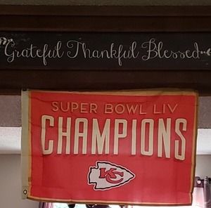 Meet your Posher, Leonor